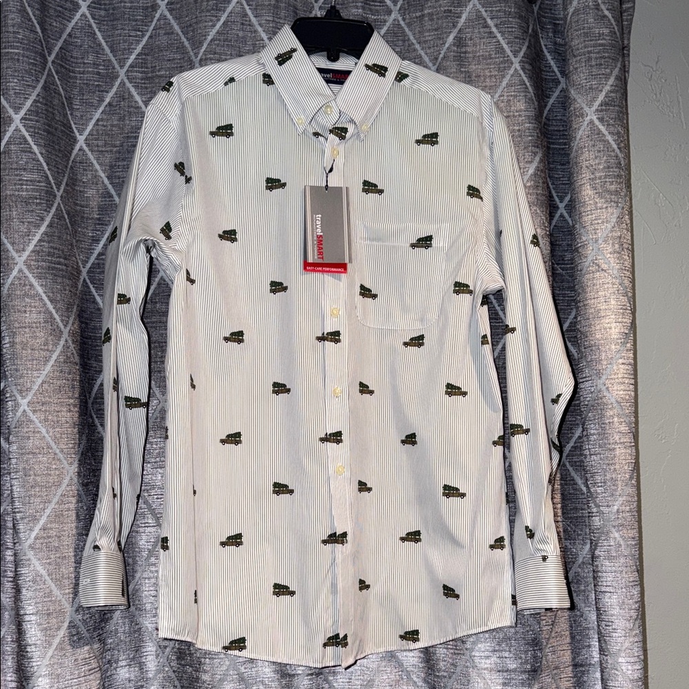 Roundtree&Yorke Men's B&W pinstripe button up with Green Patterned Shirt